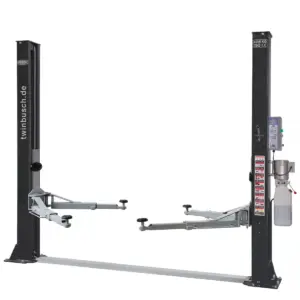 Mietwerkstatt mit Hebebühne, Samstags